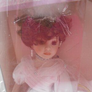 NIB COLLECTIBLE MEMORIES HAND CRAFTED PORCELAIN DOLL "GRACE" W/ COA & STAND 16"